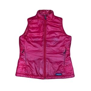 Patagonia Vintage/Retro Micro Puff Vest in Red, Women’s size Medium